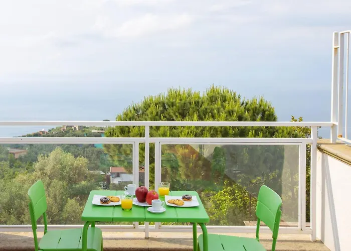 Villa With Pool And Amazing Views