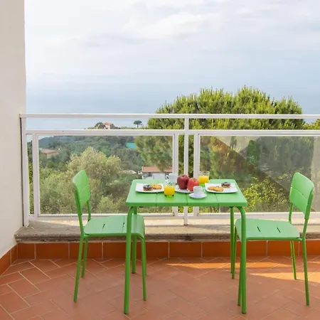 With Pool And Amazing Views Sorrento