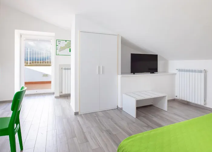 With Pool And Amazing Views *