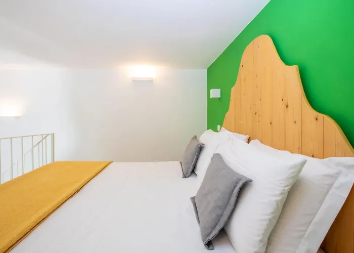 With Pool And Amazing Views Sorrento