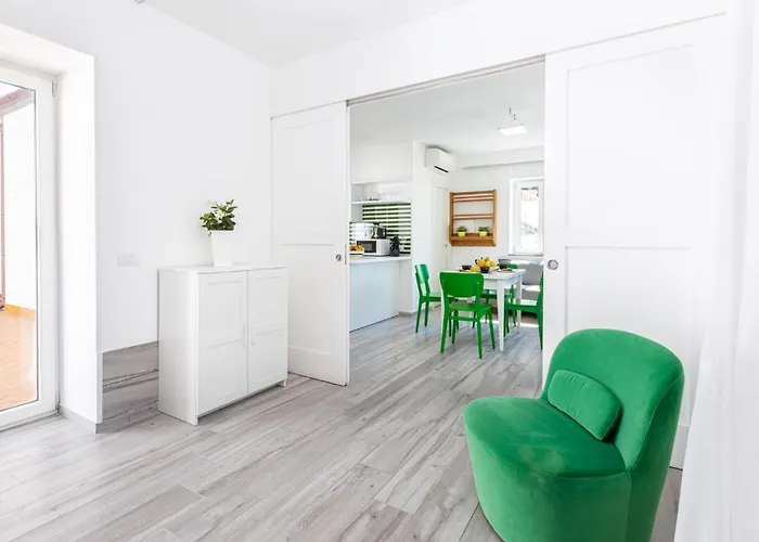 Villa With Pool And Amazing Views *